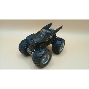 Hot Wheels Batman Monster Jam Two Time Champion DC Comics